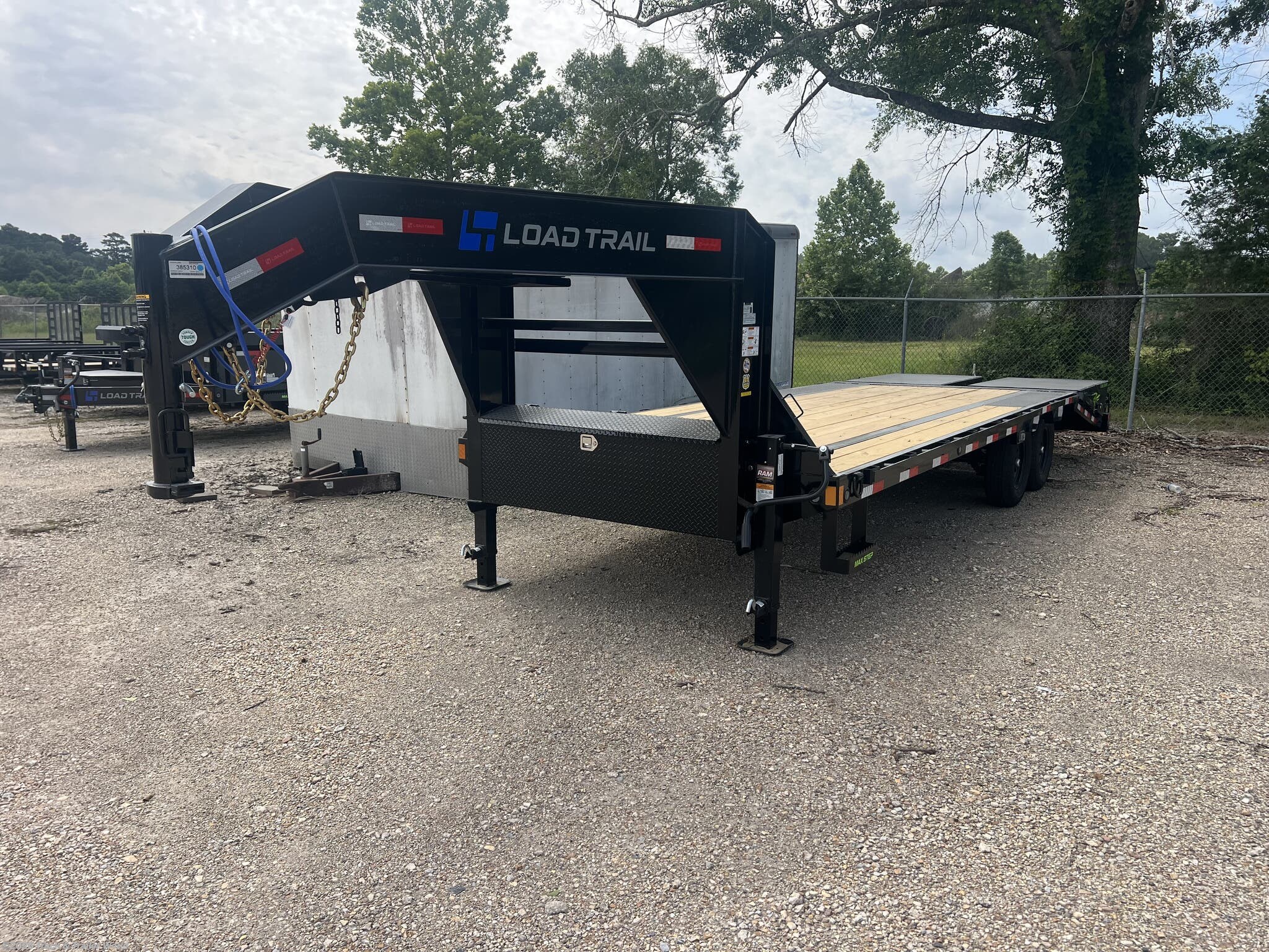 2026 Load Trail GP 102" x 25' Single Wheel Low-Pro Gooseneck - New Deckover/Flat Deck Trailer for sale by Truck & Trailer World in Denham Springs, Louisiana