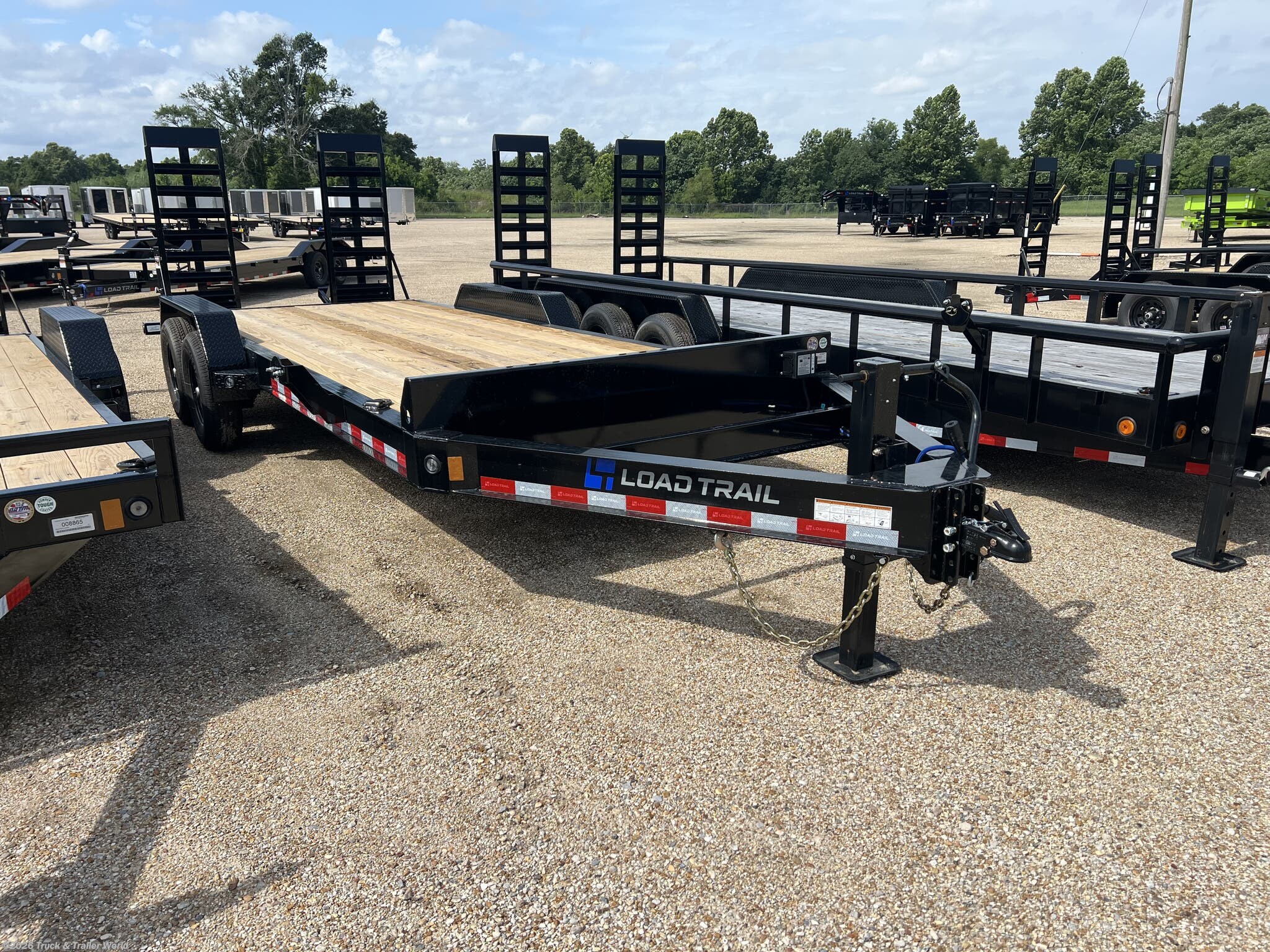 2026 Load Trail CB 83" x 20' Tandem Axle Equipment
