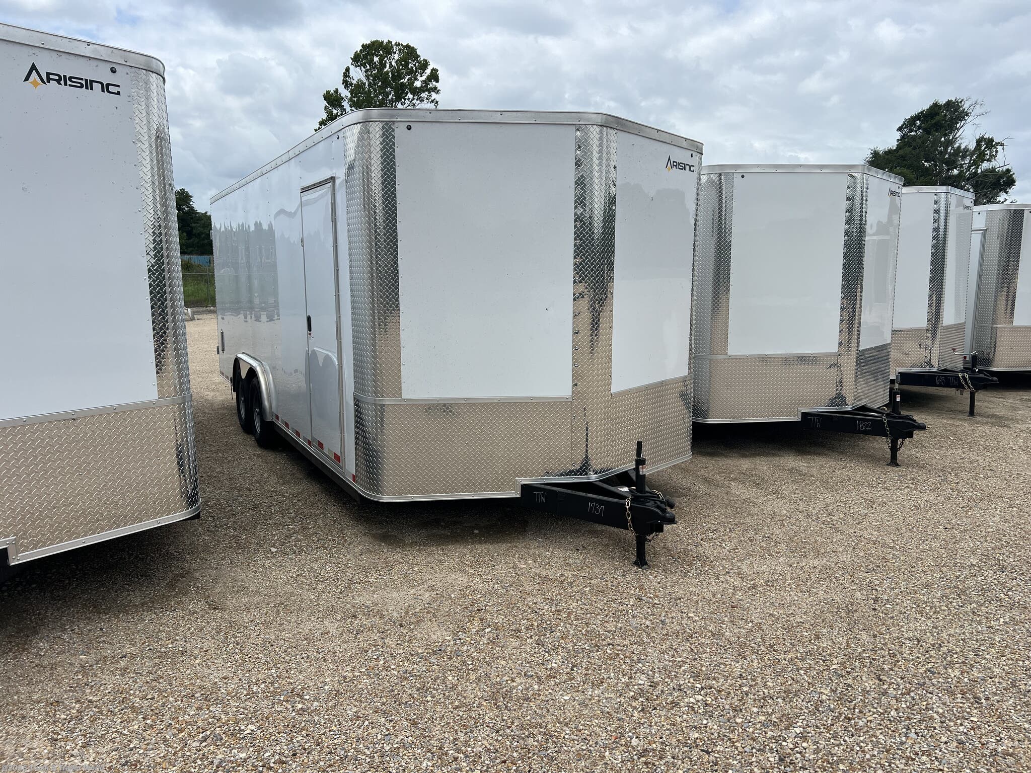 2026 Arising 8.5' x 20' Tandem Axle Enclosed