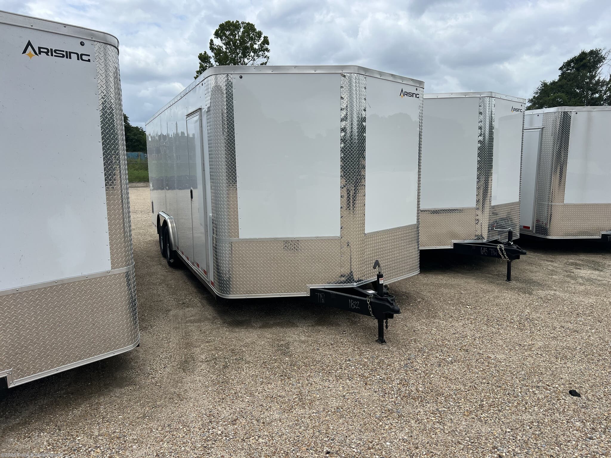 2026 Arising 8.5' x 20' Tandem Axle Enclosed