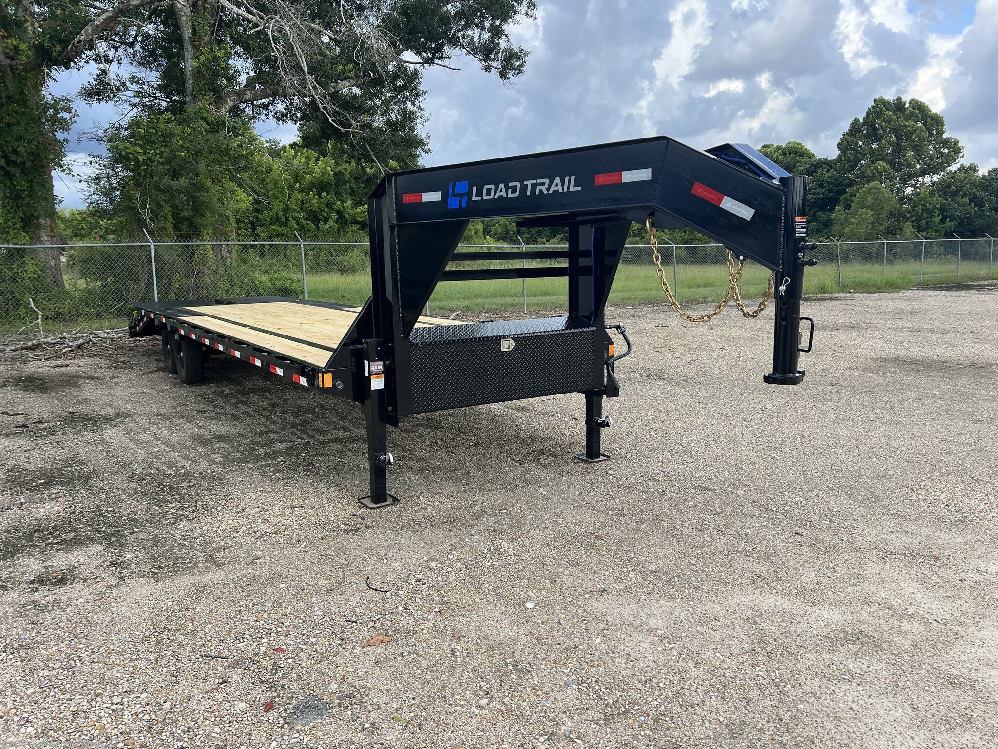 2026 Load Trail GP 102" x 30' Single Wheel Low-Pro Gooseneck - New Deckover/Flat Deck Trailer for sale by Truck & Trailer World in Denham Springs, Louisiana