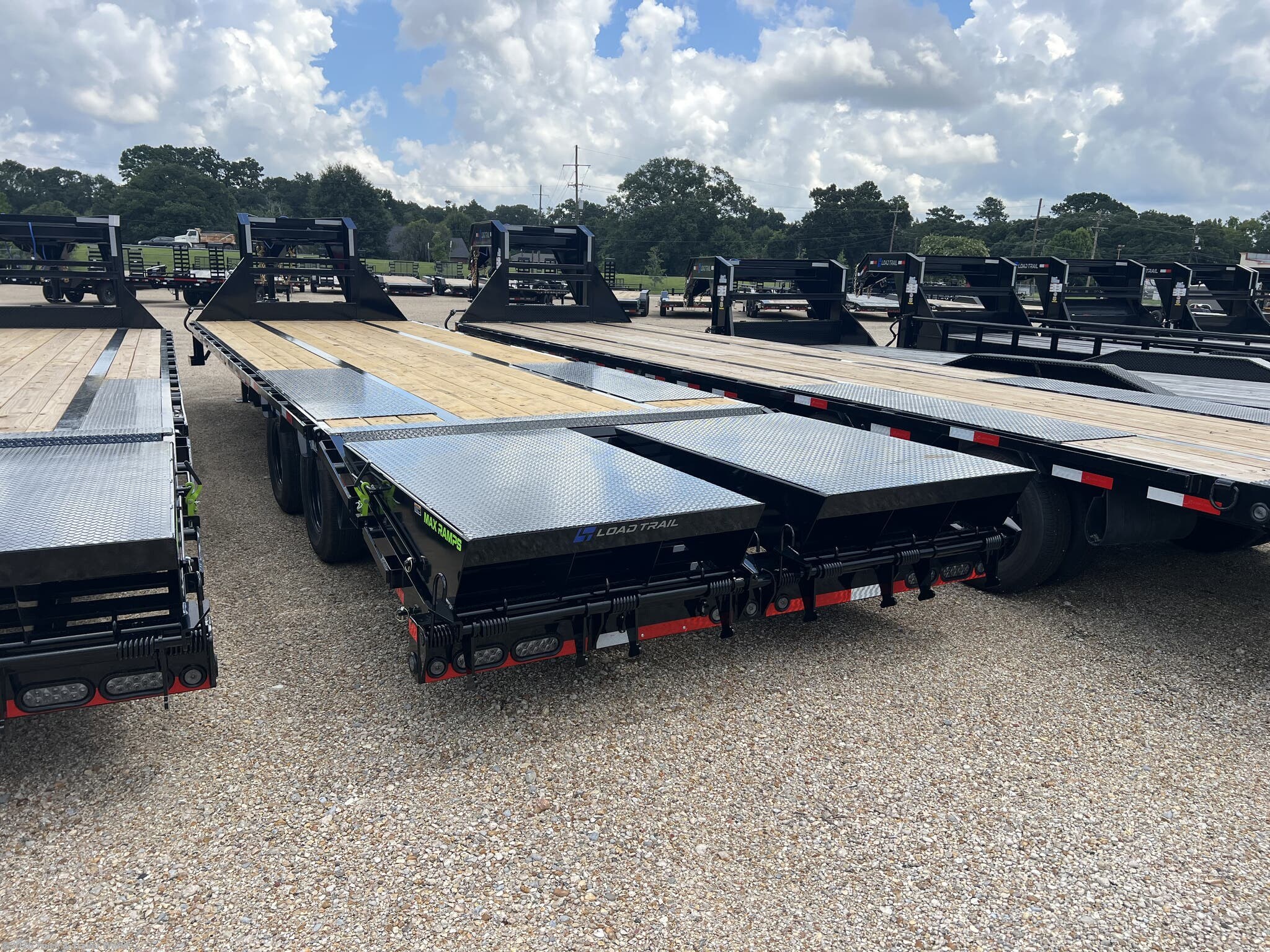 2026 GP 102" x 30' Tandem Low-Pro Gooseneck by Load Trail from Truck & Trailer World in Denham Springs, Louisiana