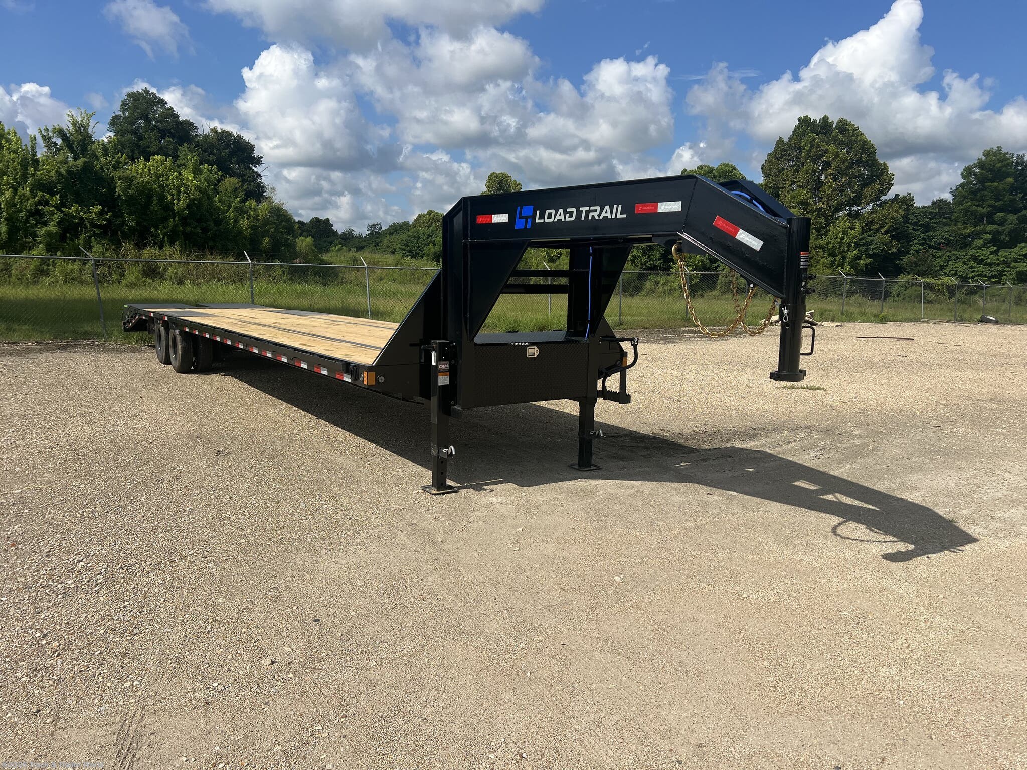 2027 Load Trail GP 102" x 40' Tandem Low-Pro Gooseneck w/Under Frame