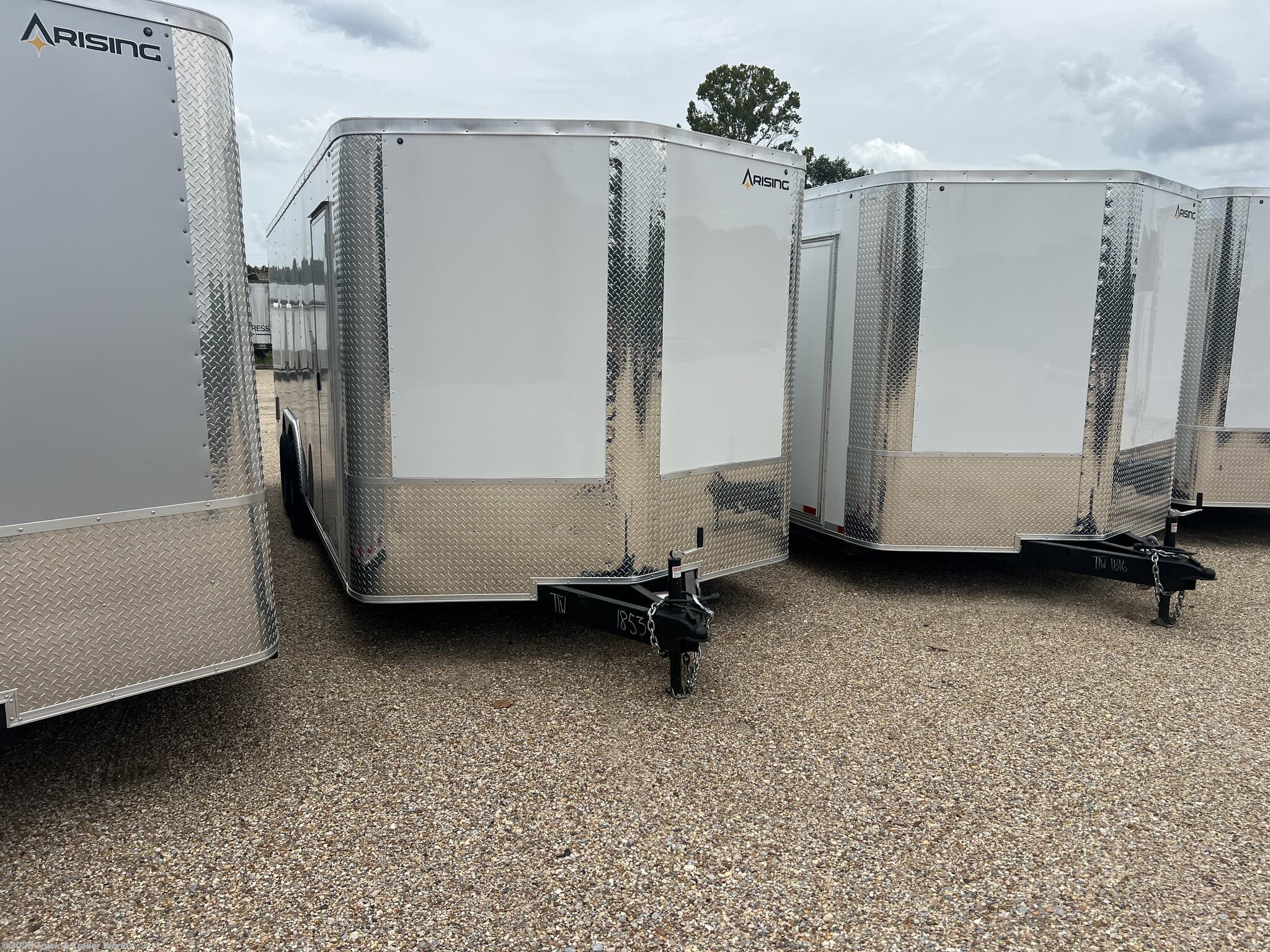 2026 Arising 8.5' x 20' Tandem Axle Enclosed