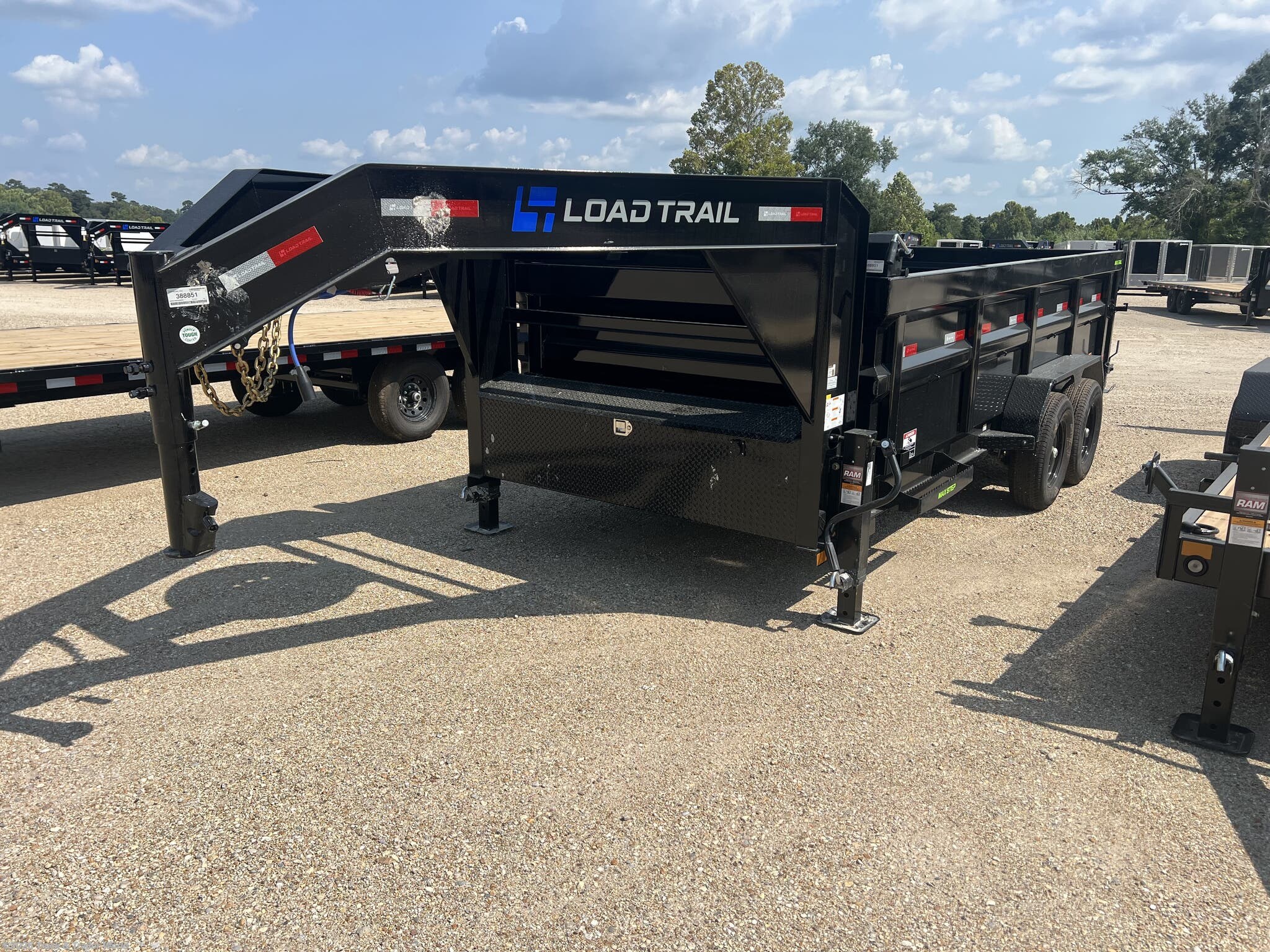 2027 Load Trail DG 83" x 16' Tandem Axle Gooseneck Low-Pro Dump