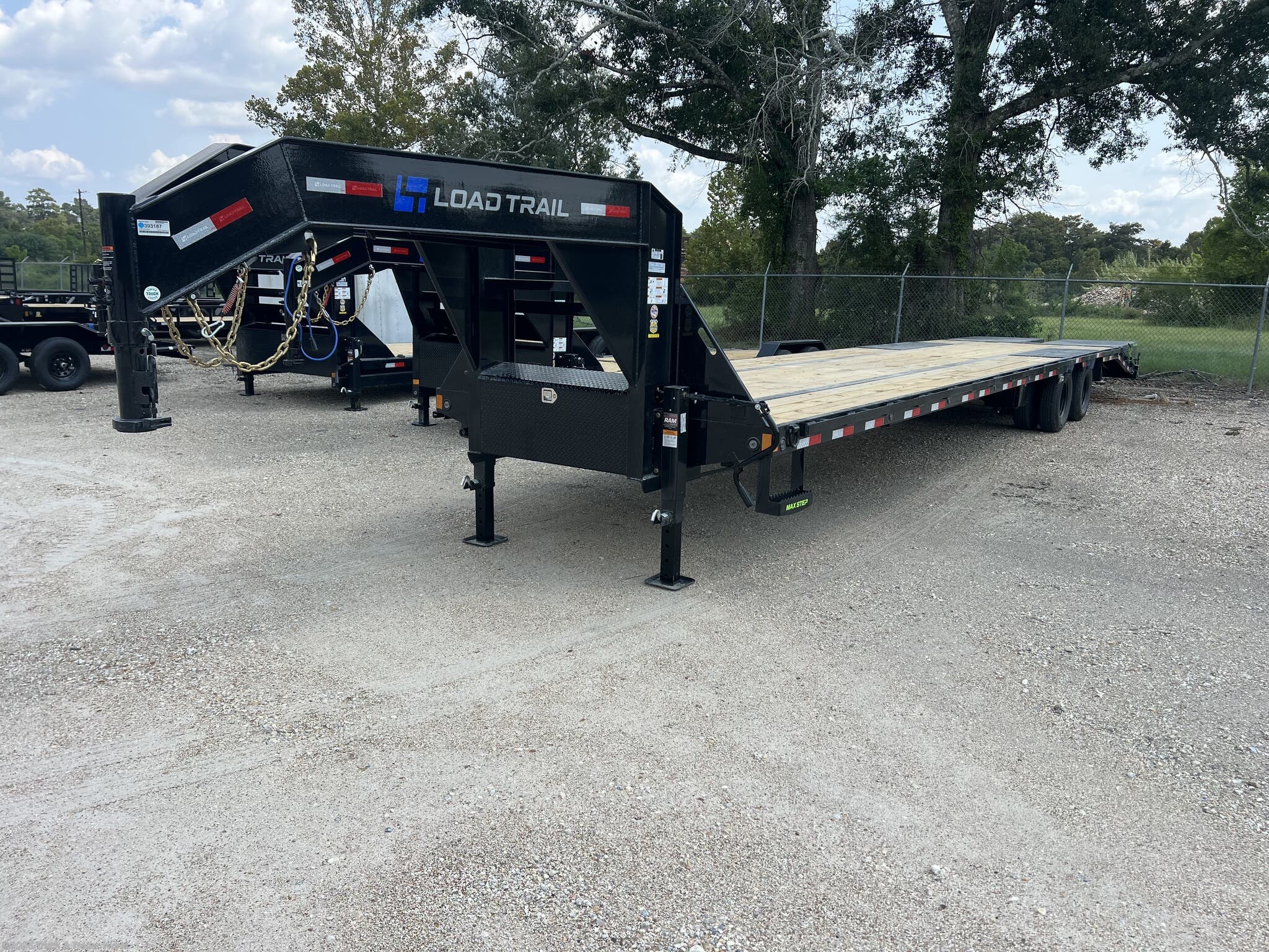 2027 Load Trail GP 102" x 40' Tandem Low-Pro Gooseneck