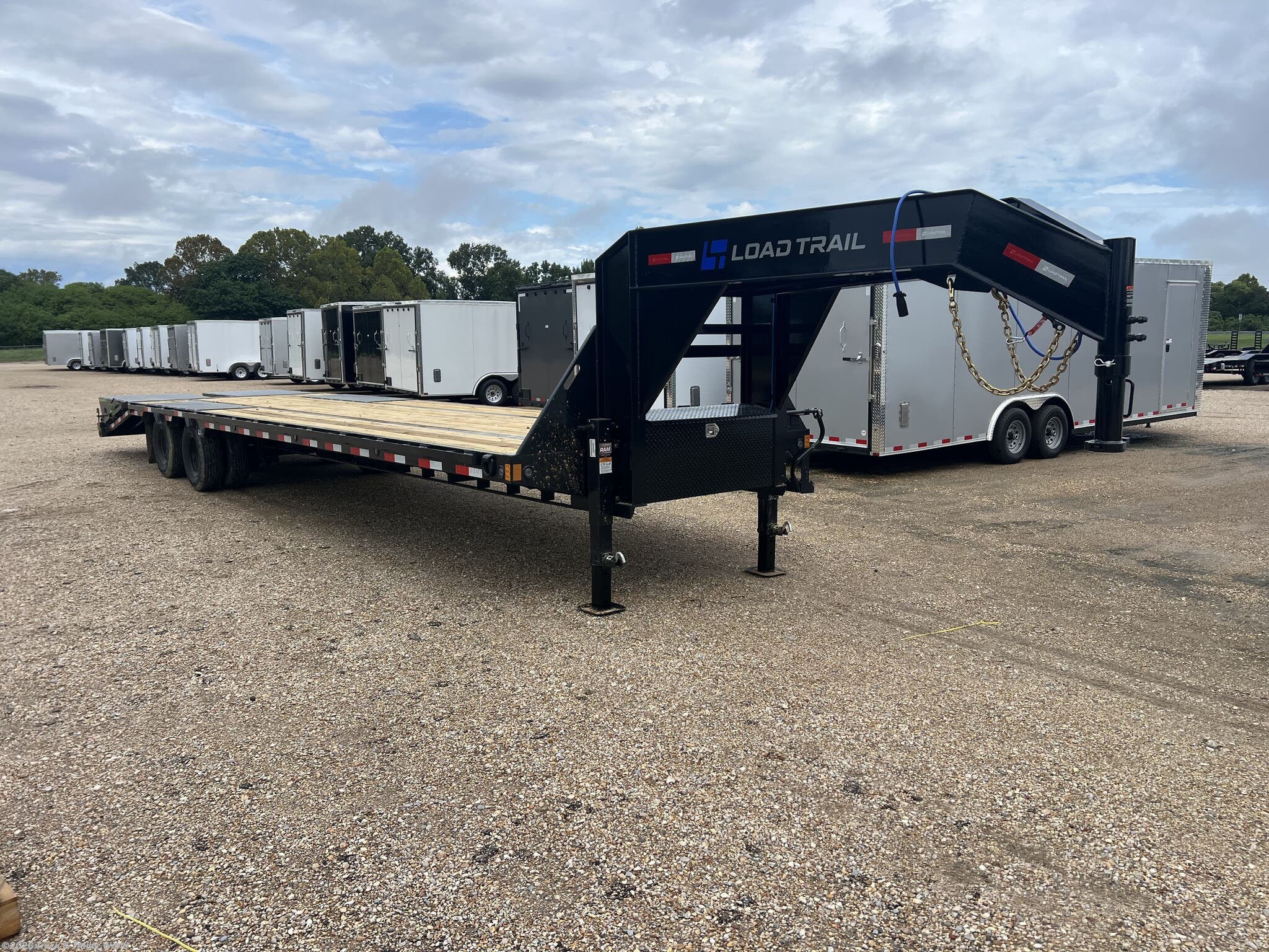2027 Load Trail GP 102" x 35' Tandem Low-Pro Gooseneck