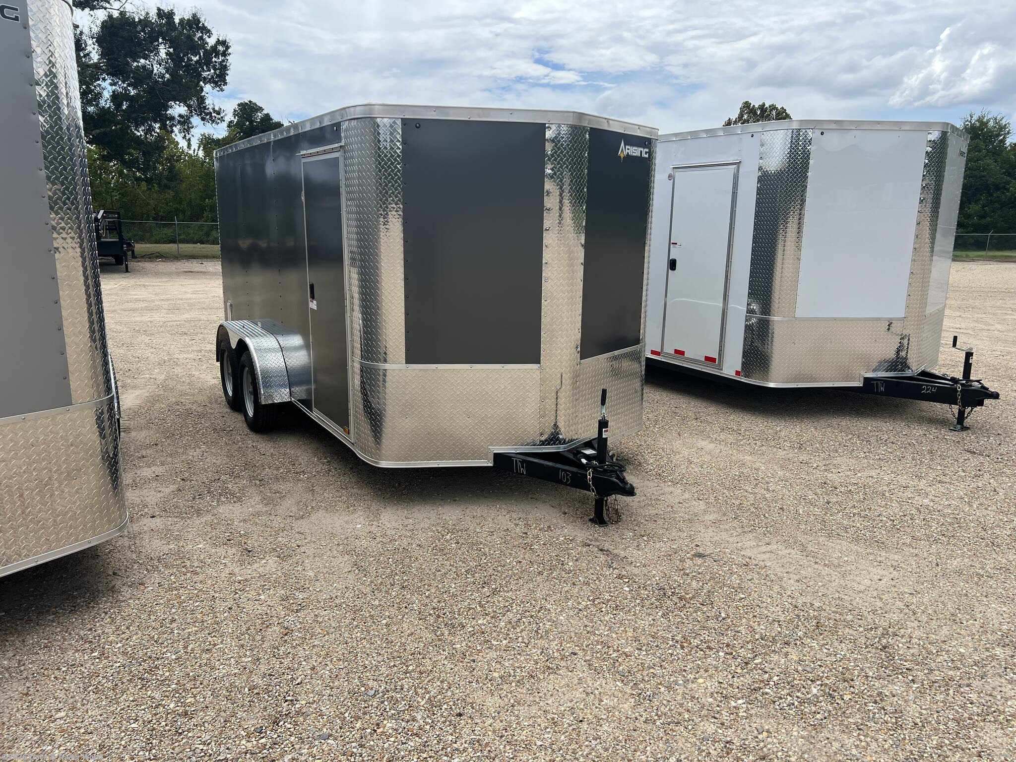 2027 Arising 7' x 14' Tandem Axle Enclosed