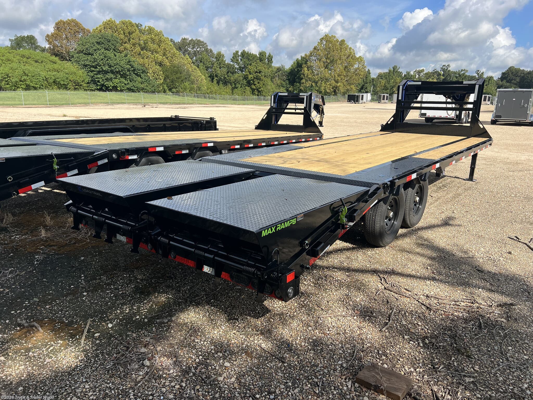 2026 GP 102" x 25' Single Wheel Low-Pro Gooseneck by Load Trail from Truck & Trailer World in Denham Springs, Louisiana