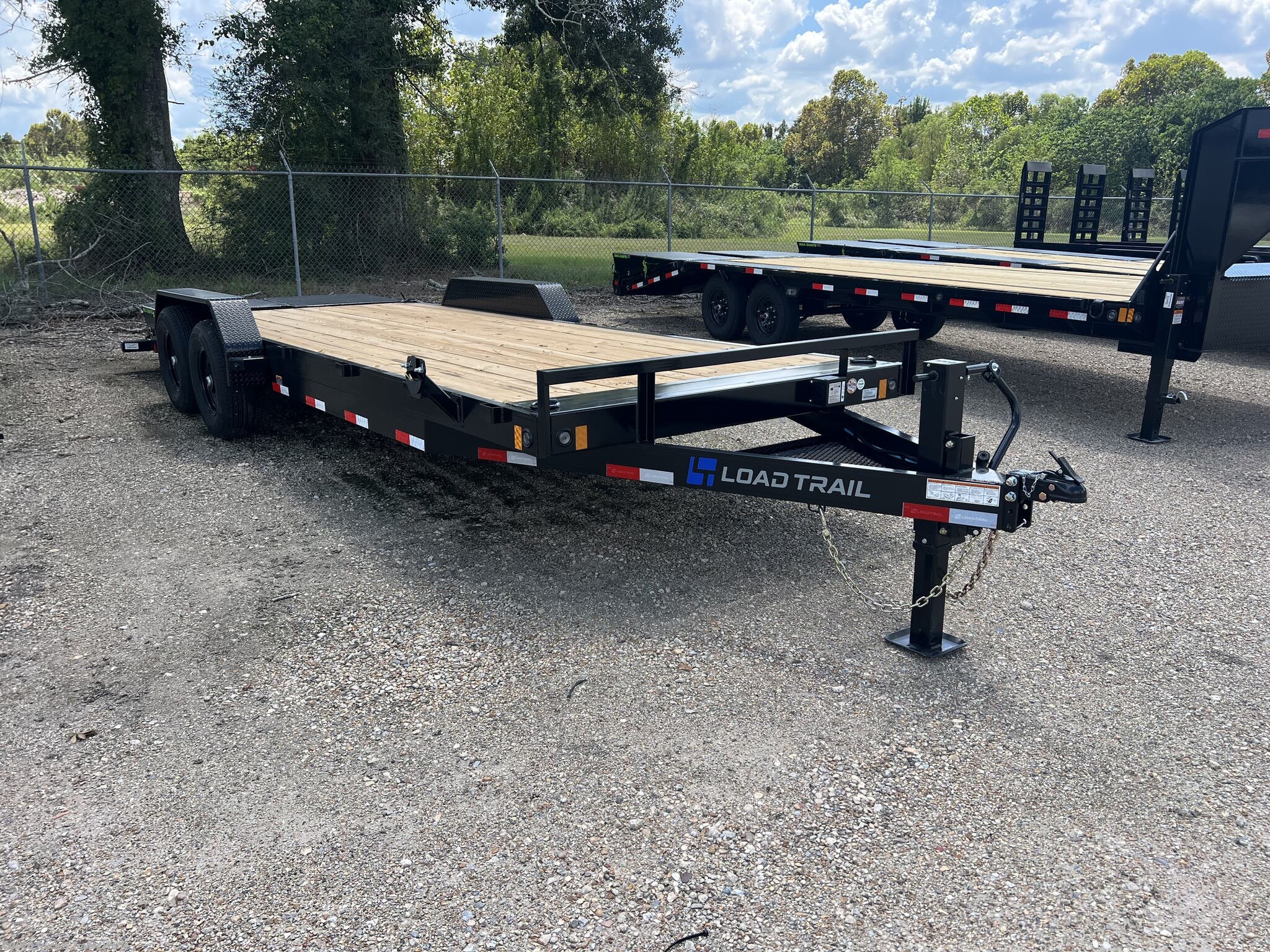 2026 Load Trail CH 83" x 22' Tandem Axle Equipement