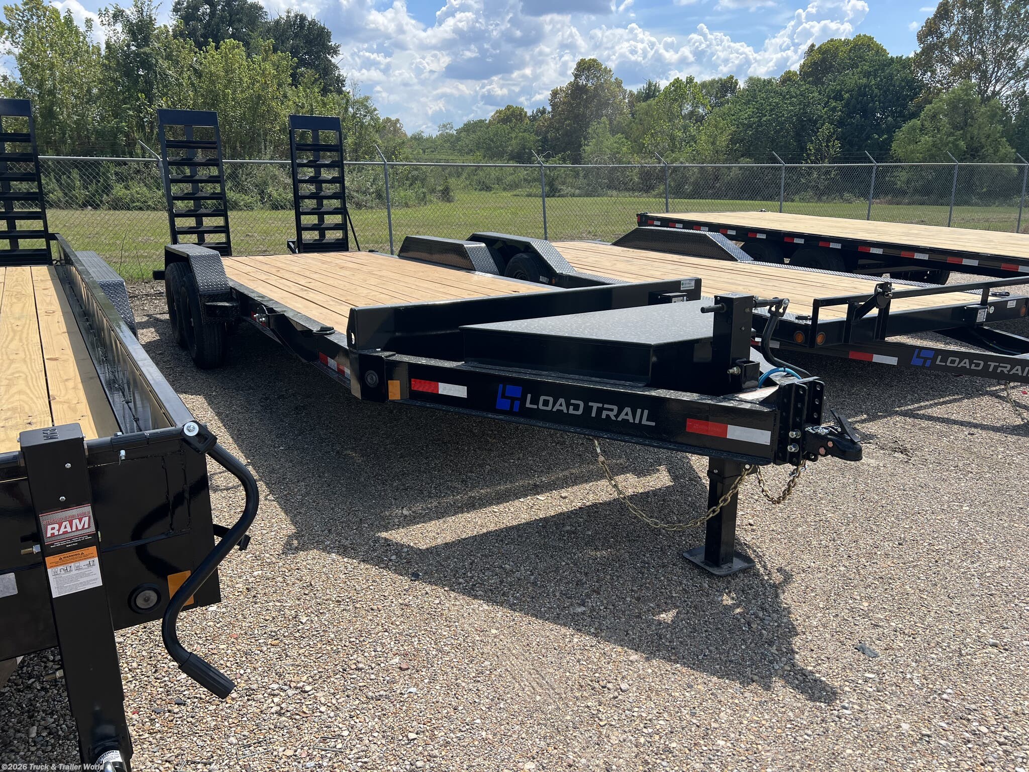 2027 Load Trail CB 83" x 20' Tandem Axle Equipment I-Beam Frame
