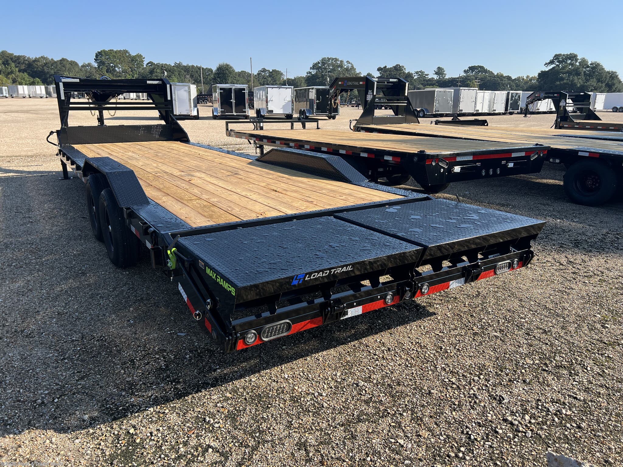 2027 GC 102" x 28' Tandem Gooseneck Carhauler by Load Trail from Truck & Trailer World in Denham Springs, Louisiana