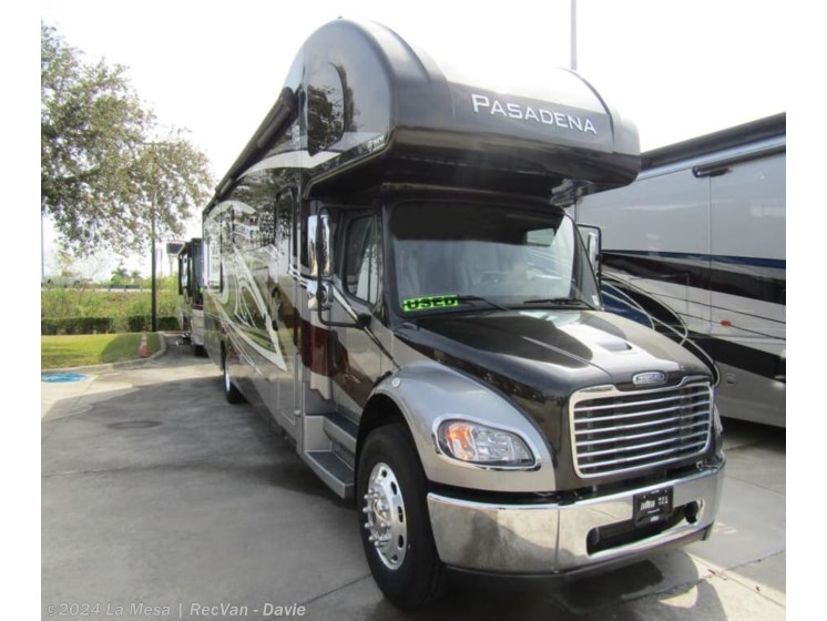 Used 2023 Thor Motor Coach Pasadena 38MX available in Davie, Florida