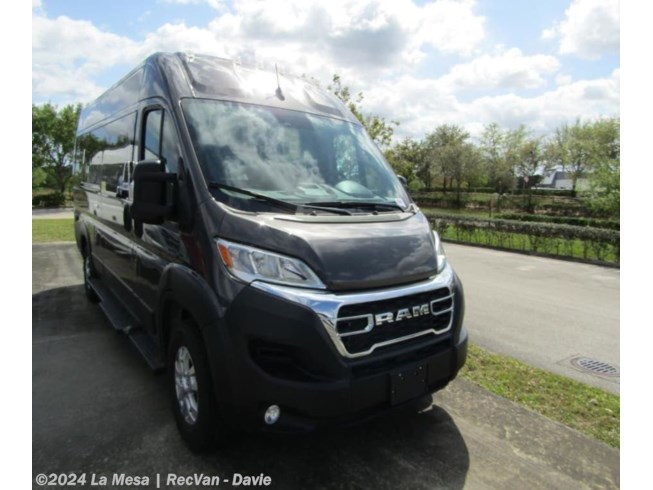 New 2024 Thor Motor Coach Dazzle 2LB available in Davie, Florida