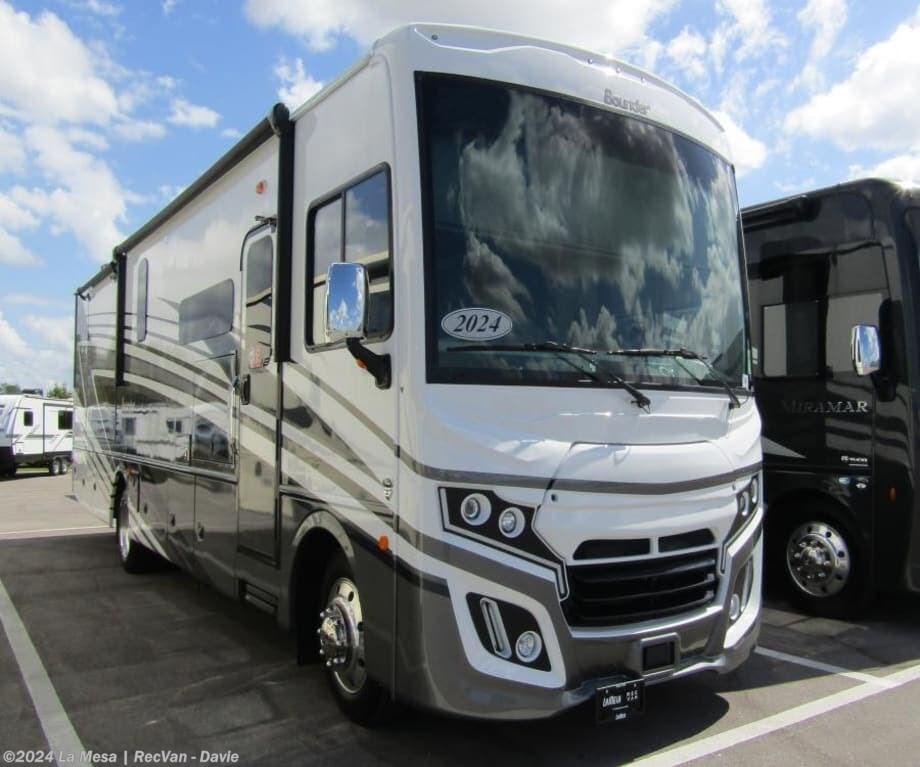 2024 Fleetwood Bounder 35K RV for Sale in Davie, FL 33314 | GN194463 ...