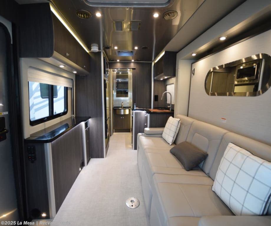 Used 2021 Airstream Atlas MURPHY SUITE available in Davie, Florida