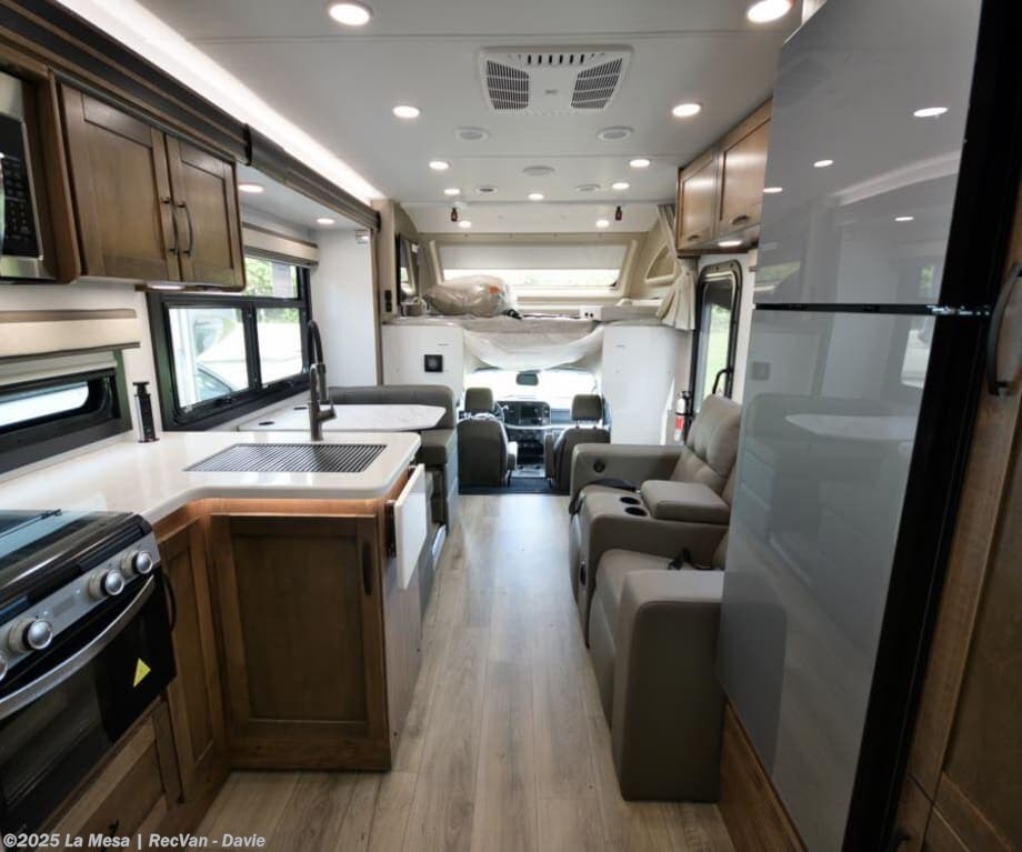 2026 Esteem XL 32U-XL-DE by Entegra Coach from La Mesa | RecVan - Davie in Davie, Florida