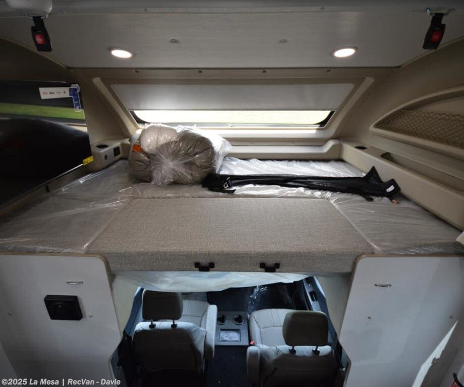 New 2026 Entegra Coach Esteem XL 32U-XL-DE available in Davie, Florida