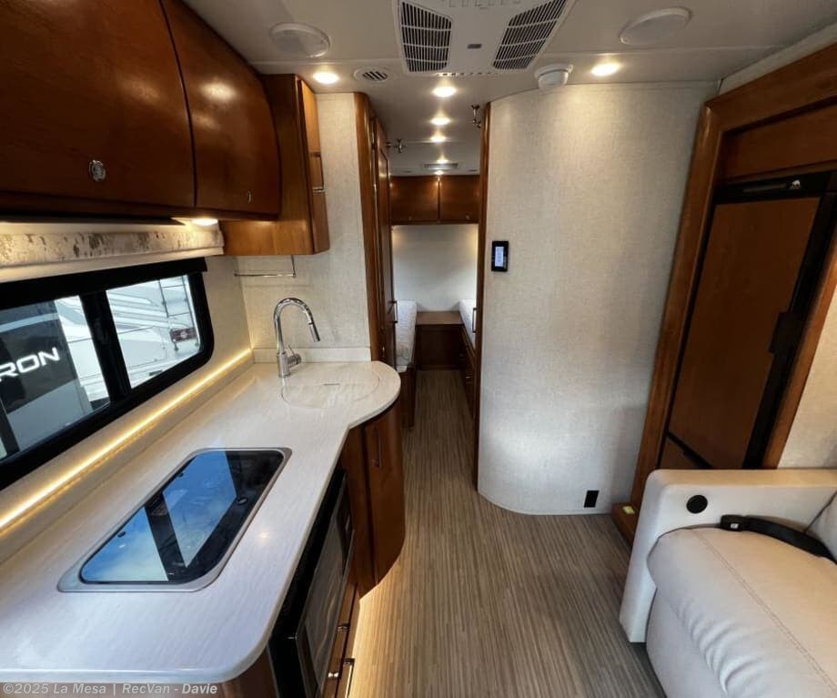 Used 2018 Tiffin Wayfarer 24TW available in Davie, Florida