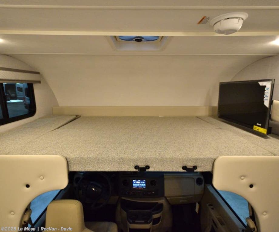 New 2026 Thor Motor Coach Chateau 21Z available in Davie, Florida