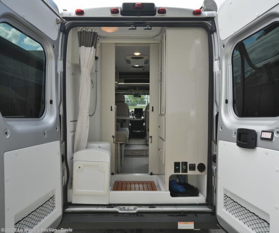 2022 Thor Motor Coach Rize 18M - Used Class B For Sale by La Mesa | RecVan - Davie in Davie, Florida