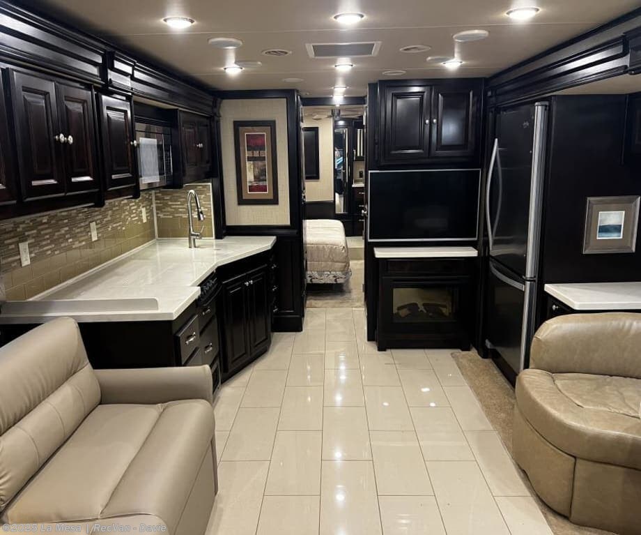2016 Allegro Red 38QRA by Tiffin from La Mesa | RecVan - Davie in Davie, Florida