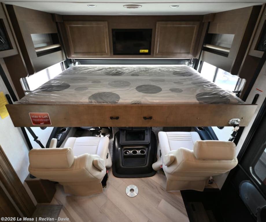 New 2026 Fleetwood Bounder 33C available in Davie, Florida