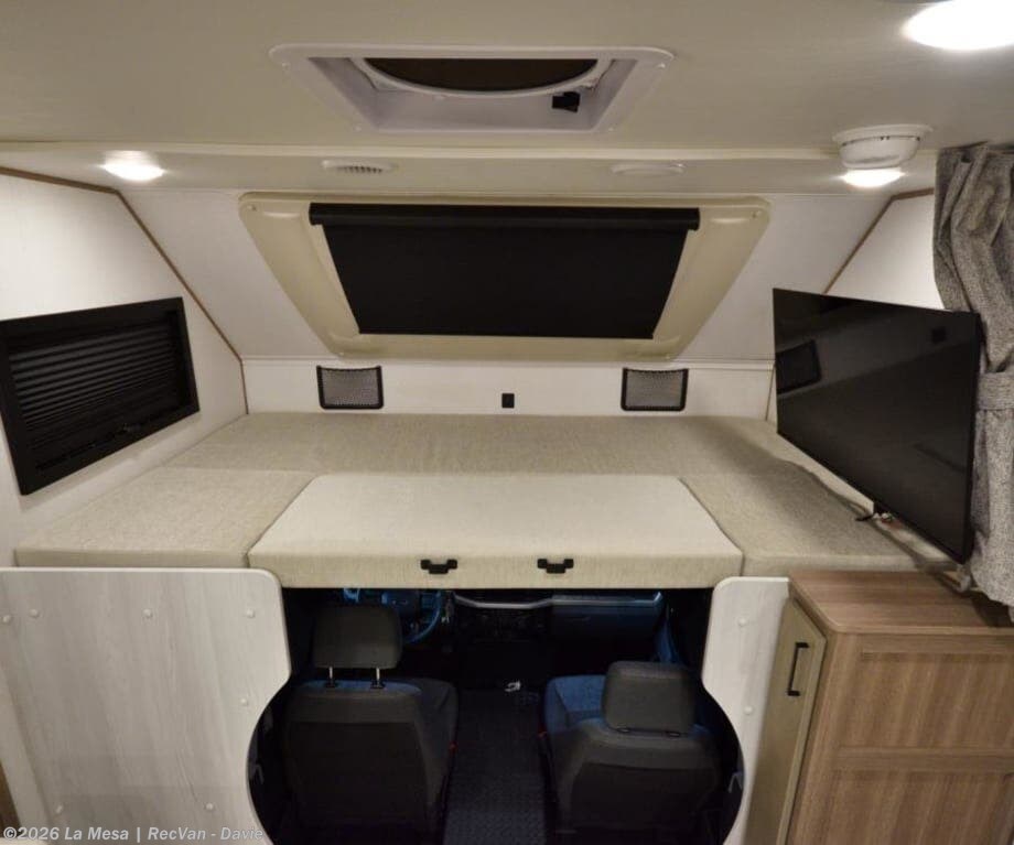 Used 2025 Forest River EAST TO WEST BRAVADO 33DS available in Davie, Florida