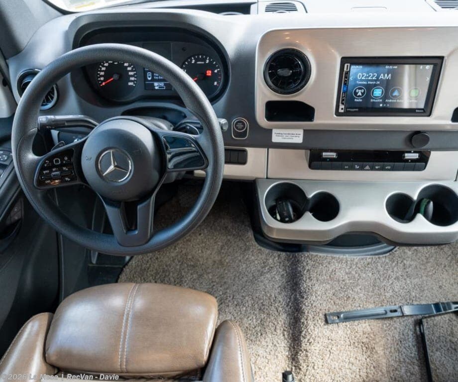 2021 Thor Motor Coach Quantum KM24 - Used Class C For Sale by La Mesa | RecVan - Davie in Davie, Florida