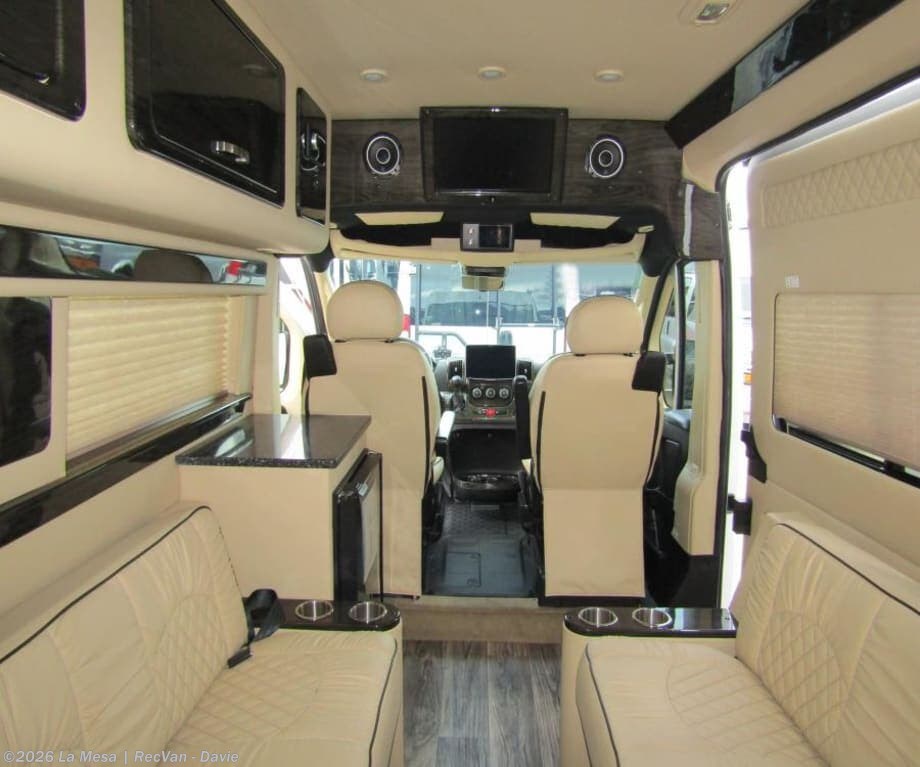 2022 ULTIMATE TOYS ULTIMATE by Midwest from La Mesa | RecVan - Davie in Davie, Florida