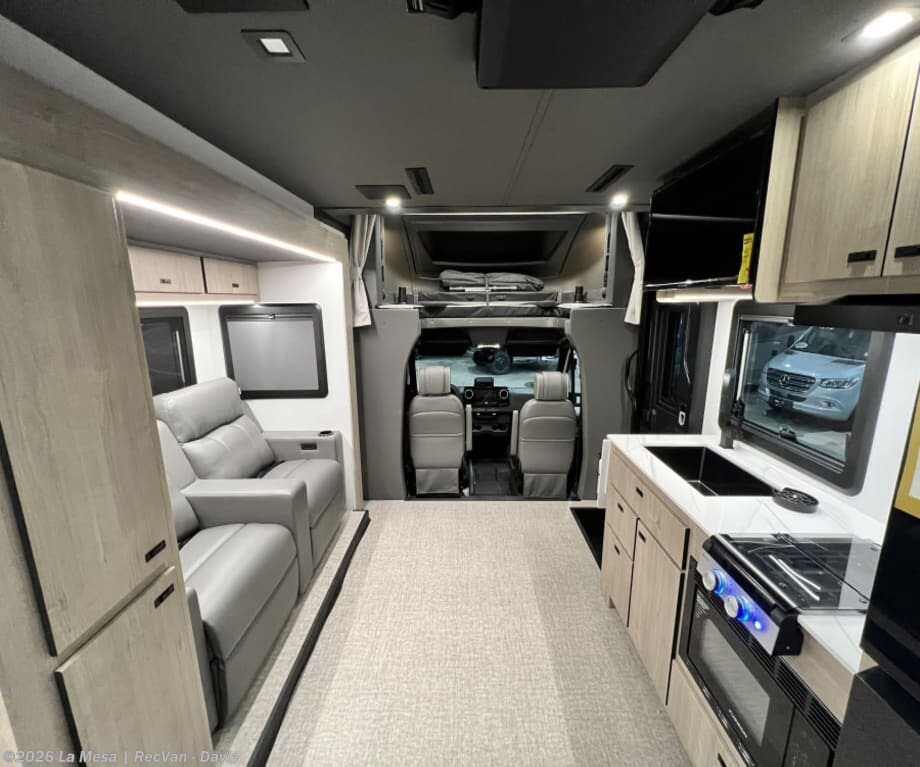 2026 Lineage Series M 25FW-FBP by Grand Design from La Mesa | RecVan - Davie in Davie, Florida