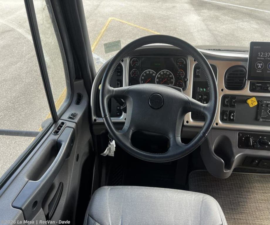 2023 Thor Motor Coach Pasadena 38MX - Used Class C For Sale by La Mesa | RecVan - Davie in Davie, Florida