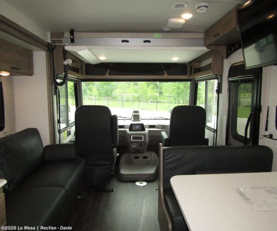 2026 Vista WFE29NP by Winnebago from La Mesa | RecVan - Davie in Davie, Florida