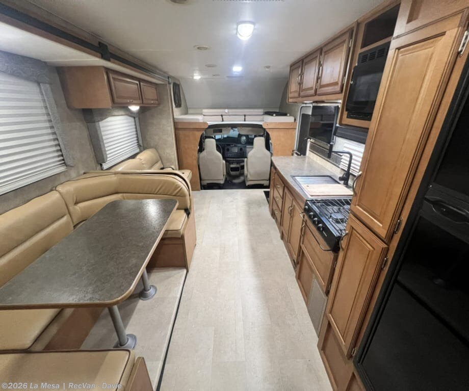 2015 Spirit 31K by Winnebago from La Mesa | RecVan - Davie in Davie, Florida