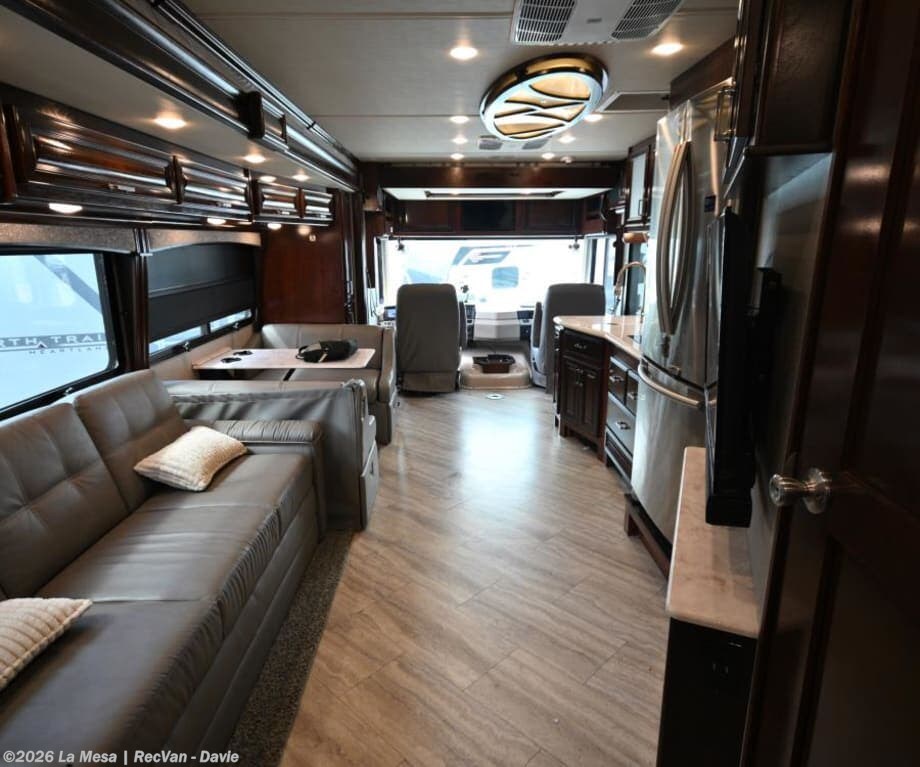 2019 Southwind 35K by Fleetwood from La Mesa | RecVan - Davie in Davie, Florida