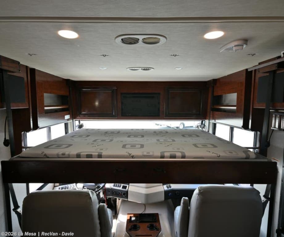 Used 2019 Fleetwood Southwind 35K available in Davie, Florida