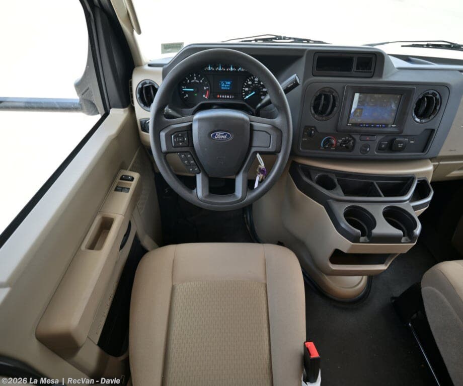 2027 Thor Motor Coach Chateau 19X - New Class C For Sale by La Mesa | RecVan - Davie in Davie, Florida