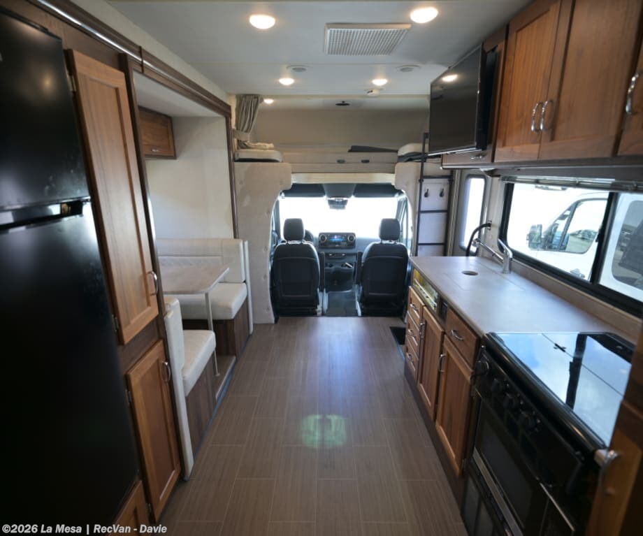 2021 Vita 24P VITA 24P by Winnebago from La Mesa | RecVan - Davie in Davie, Florida