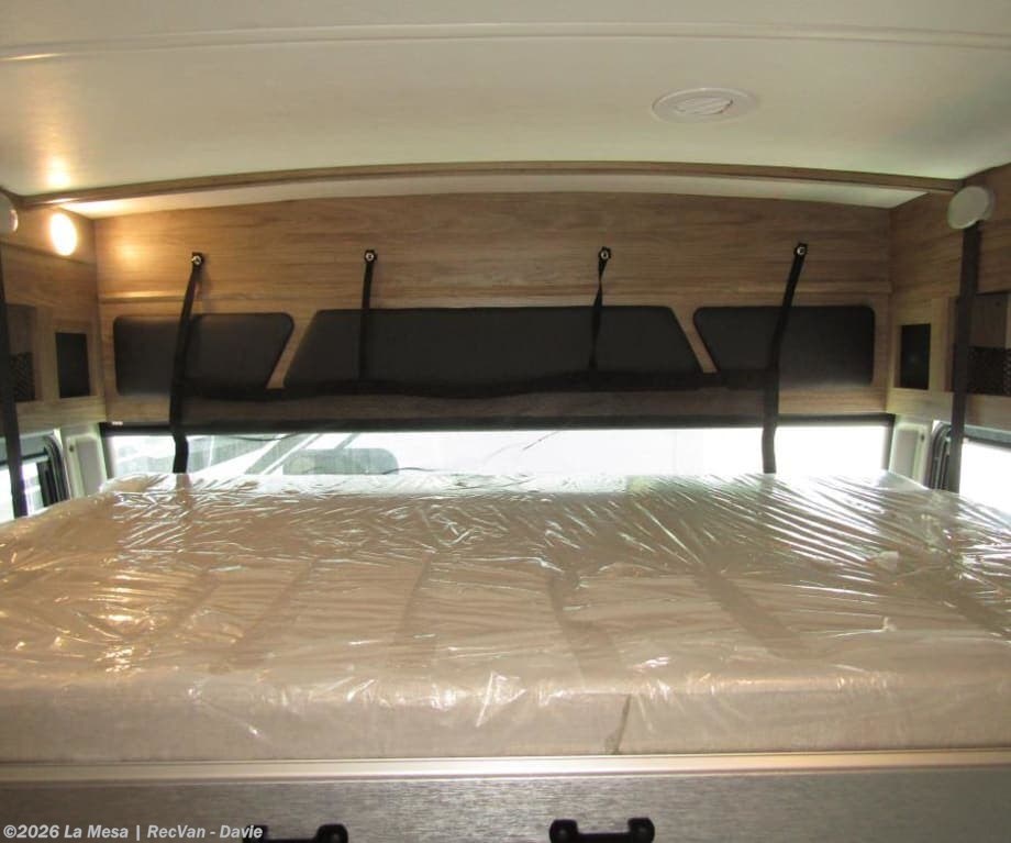 New 2025 Winnebago Vista WFE29NP available in Davie, Florida