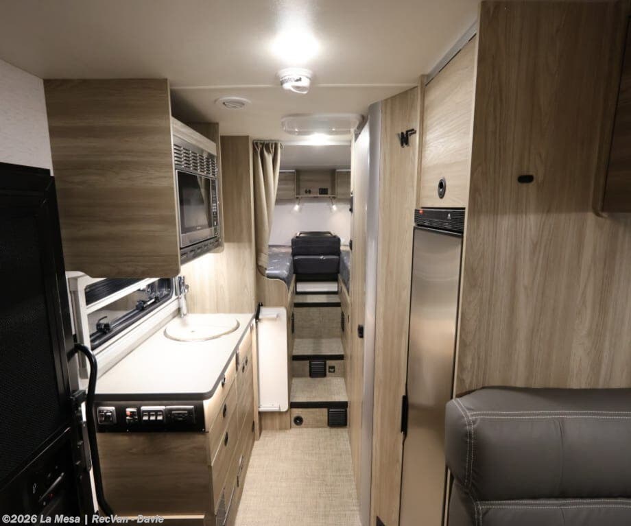 New 2027 Winnebago Ekko WM623B-FBP available in Davie, Florida