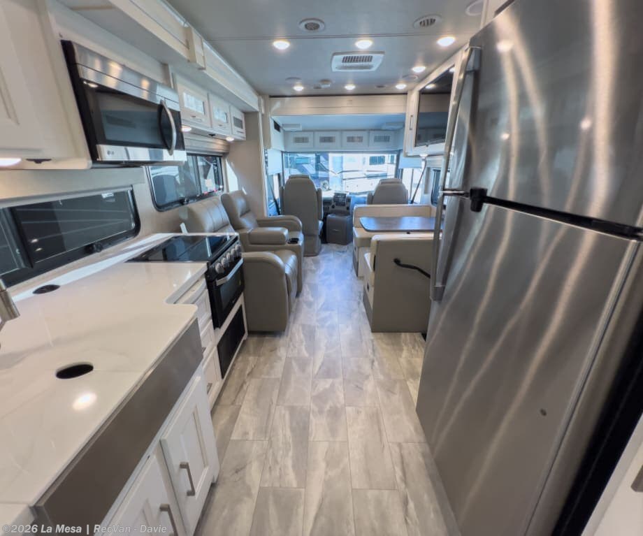 2022 Sportscoach 339DS by Coachmen from La Mesa | RecVan - Davie in Davie, Florida