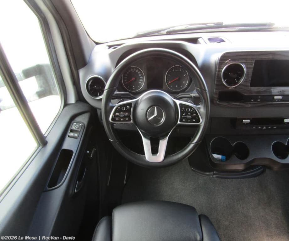 2021 Renegade RV Vienna 25FWC - Used Class C For Sale by La Mesa | RecVan - Davie in Davie, Florida
