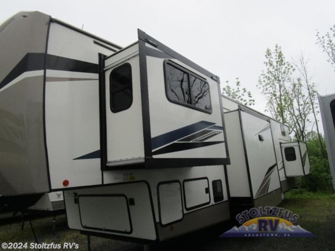 2020 Salem Hemisphere 378FL by Forest River from Stoltzfus RV
