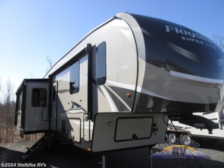 Used 2021 Forest River Flagstaff Super Lite 529IKRL available in Adamstown, Pennsylvania