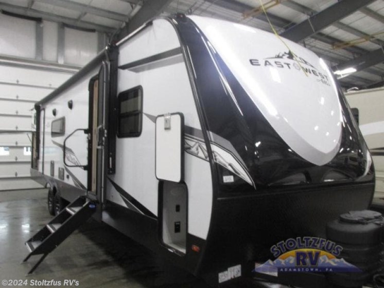 New 2024 East to West Alta 3150KBH available in Adamstown, Pennsylvania