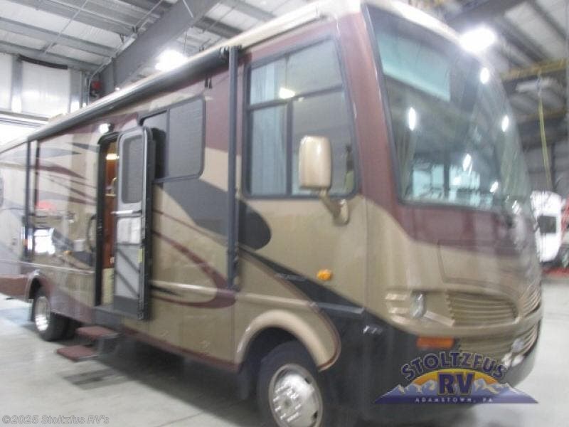 Used 2011 Newmar Bay Star 3302 available in Adamstown, Pennsylvania
