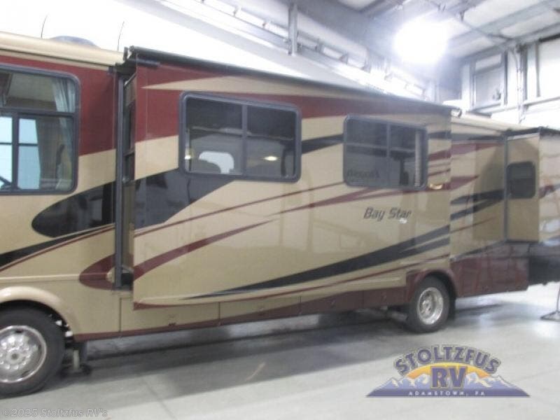 Used 2011 Newmar Bay Star 3302 available in Adamstown, Pennsylvania