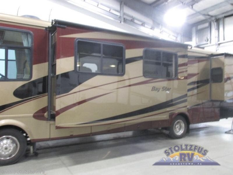 Used 2011 Newmar Bay Star 3302 available in Adamstown, Pennsylvania