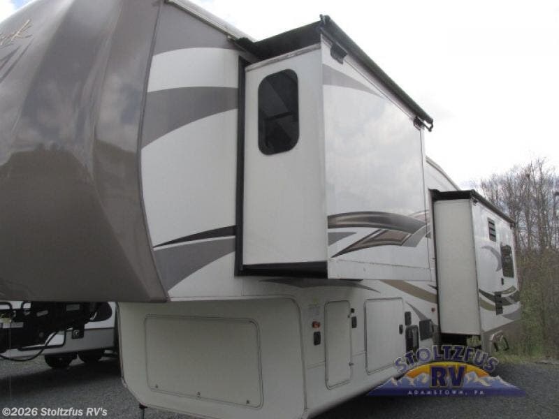 2016 Cedar Creek Hathaway Edition 36CKTS by Forest River from Stoltzfus RV's in Adamstown, Pennsylvania