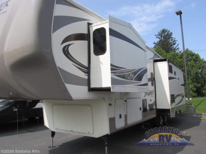 2016 Cedar Creek Silverback 33IK by Forest River from Stoltzfus RV's in Adamstown, Pennsylvania